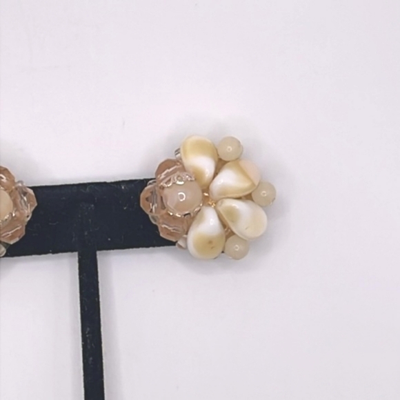 Western Germany Signed Vintage Baby Tooth Bead Style Cluster Clip-on Earrings - Picture 4 of 12